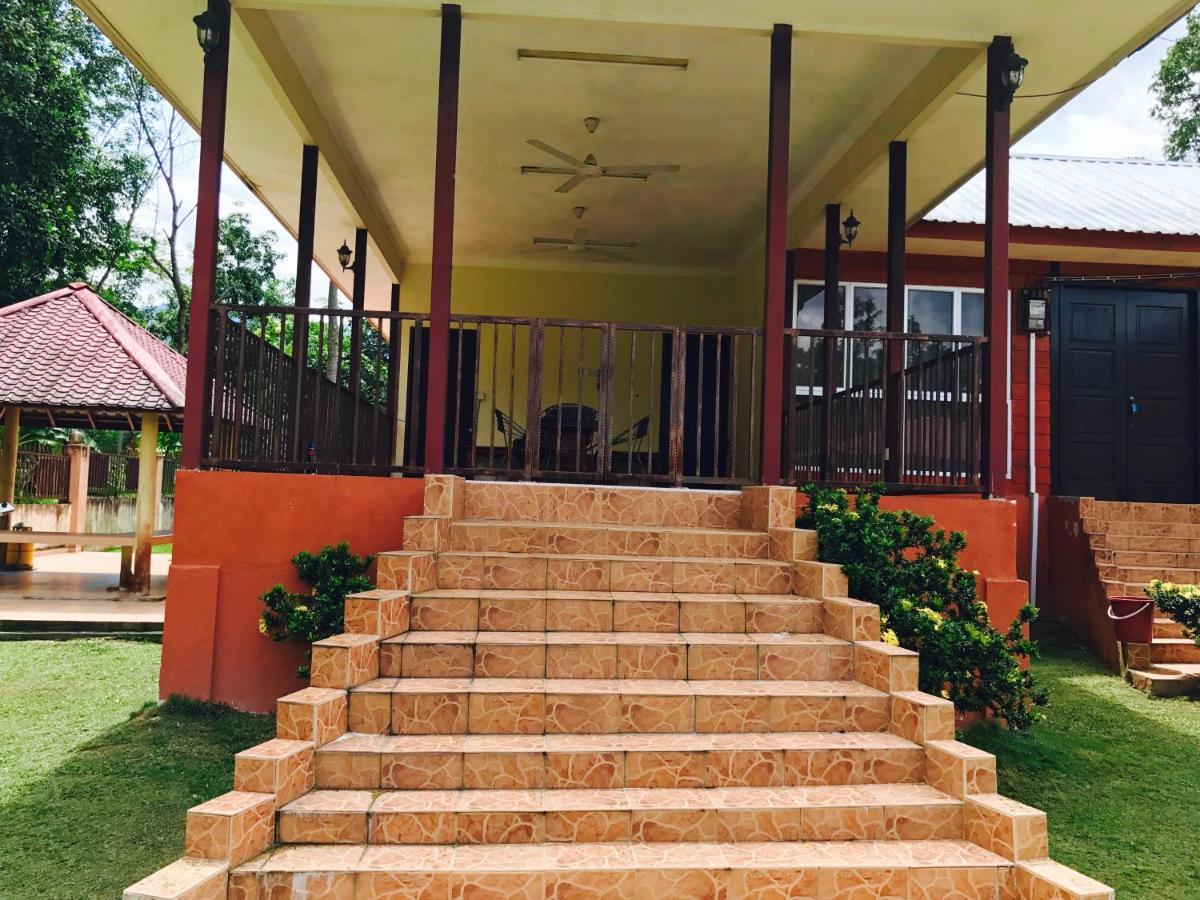 Desa Kaloi Farmhouse Villa Batang Kali Eksteriør bilde